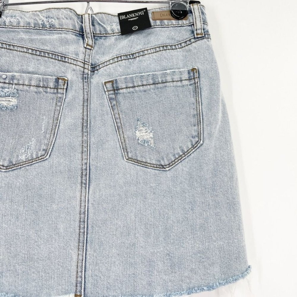 New Blank NYC Sz 24 Asymmetrical Skirt Denim Jean Mini Acid Light Wash Pockets - Picture 7 of 9
